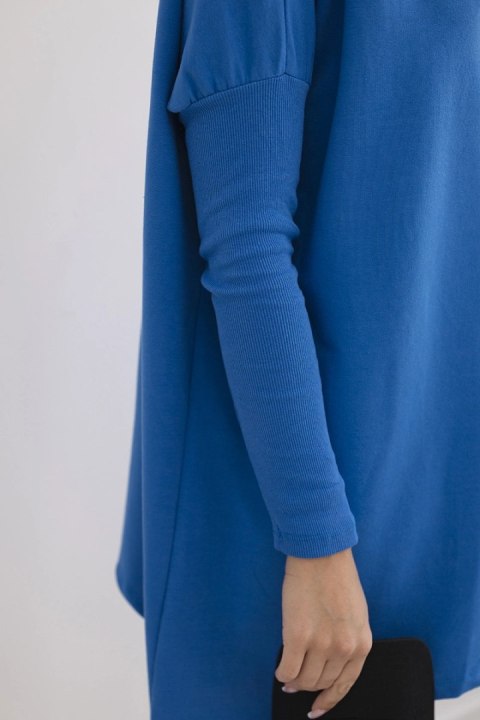 Bluza oversize z asymetrycznymi bokami chabrowa Bluza oversize z asymetrycznymi bokami chabrowa