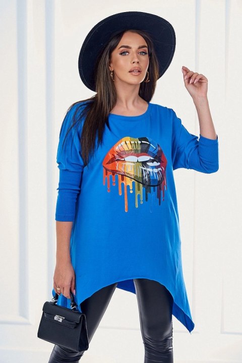 Bluzka oversize z nadrukiem tęczowych ust chabrowa Bluzka oversize z nadrukiem tęczowych ust chabrowa