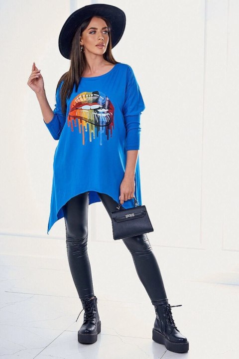 Bluzka oversize z nadrukiem tęczowych ust chabrowa Bluzka oversize z nadrukiem tęczowych ust chabrowa