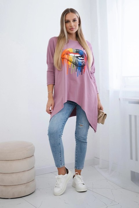 Bluzka oversize z nadrukiem tęczowych ust ciemny różowy Bluzka oversize z nadrukiem tęczowych ust ciemny różowy