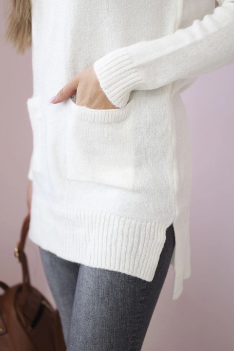 Sweter ze stójką ecru Sweter ze stójką ecru