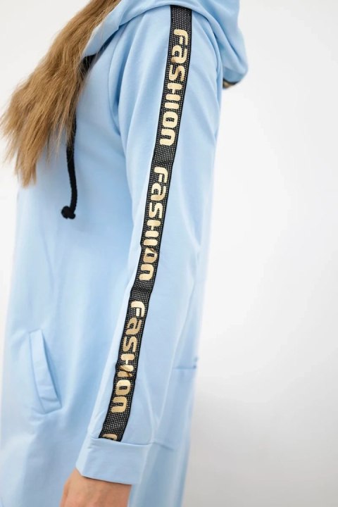 Bluza z suwakiem z tyłu błękitna Bluza z suwakiem z tyłu błękitna