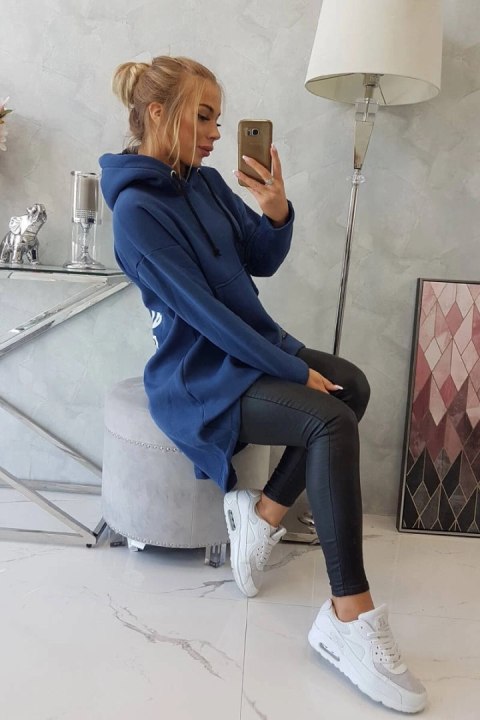 Bluza ocieplana z długim tyłem i kapturem granatowa Bluza ocieplana z długim tyłem i kapturem granatowa