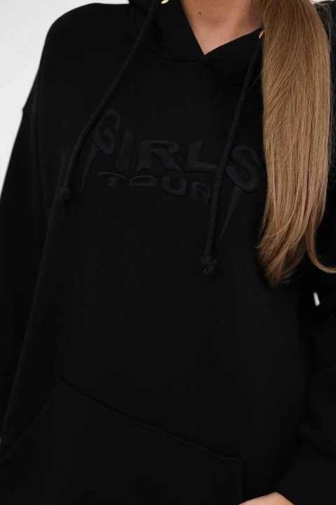 Bluza ocieplana z haftowanym napisem oversize czarna Bluza ocieplana z haftowanym napisem oversize czarna