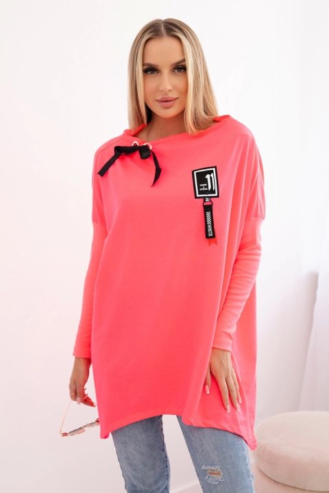 Bluza oversize z asymetrycznymi bokami różowy neon Bluza oversize z asymetrycznymi bokami różowy neon