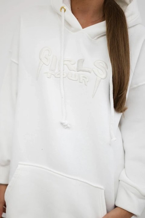 Bluza ocieplana z haftowanym napisem oversize ecru Bluza ocieplana z haftowanym napisem oversize ecru