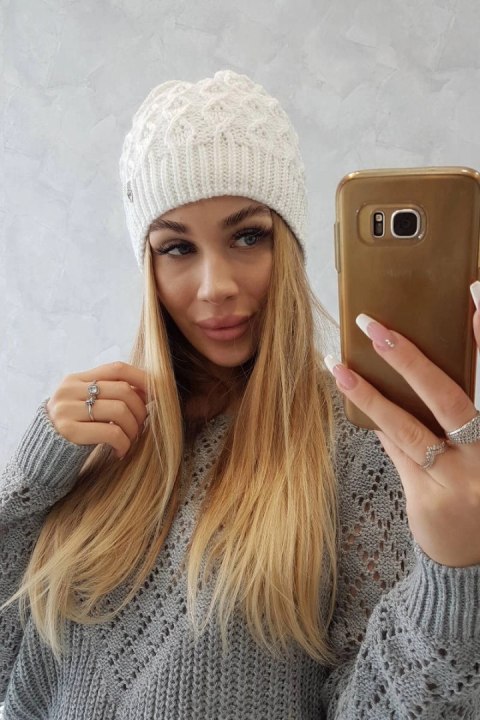 Czapka z polarem Roma K224 biała Czapka z polarem Roma K224 biała