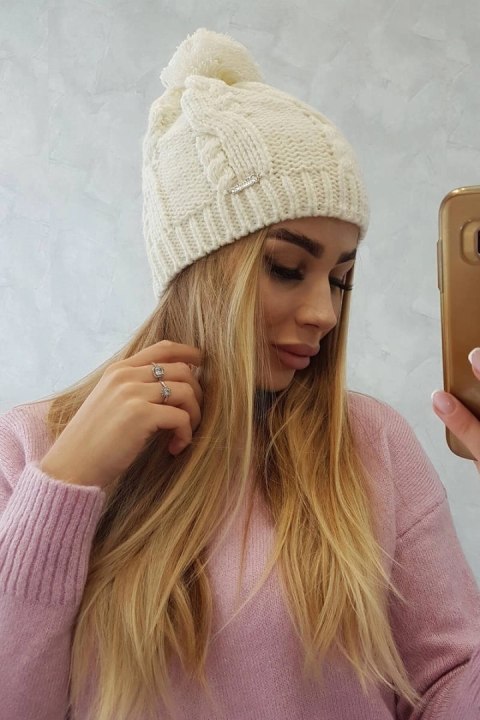 Czapka z polarem Stefania K278 ecru Czapka z polarem Stefania K278 ecru