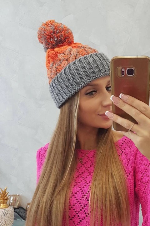 Czapka damska z pomponem Abigail K326 szary+pomarańczowy neon Czapka damska z pomponem Abigail K326 szary+pomarańczowy neon
