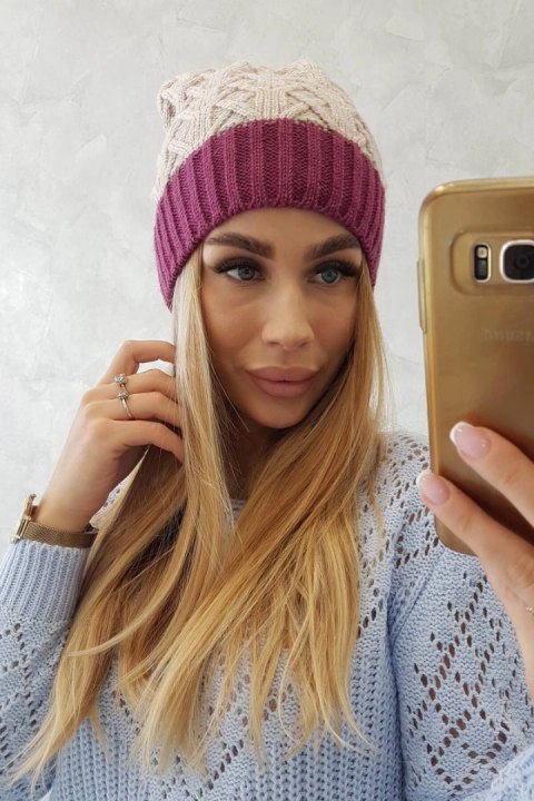 Czapka z polarem Bibiana K264 ciemny fioletowy+jasny beżowy Czapka z polarem Bibiana K264 ciemny fioletowy+jasny beżowy