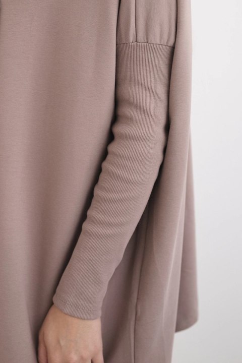 Bluza oversize z asymetrycznymi bokami mocca Bluza oversize z asymetrycznymi bokami mocca