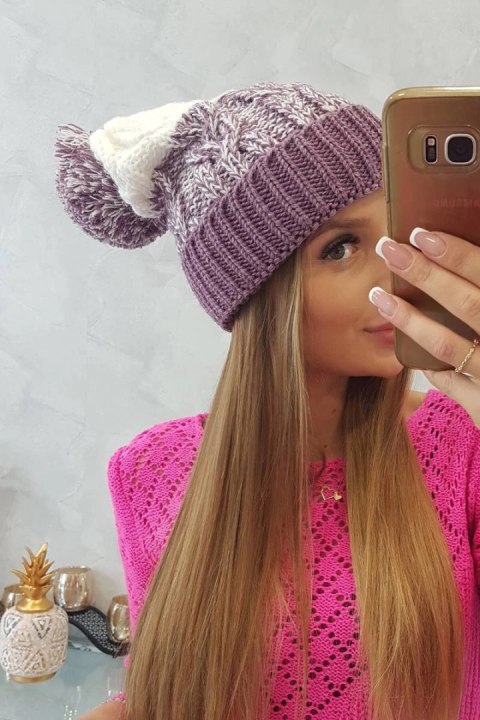 Czapka damska z pomponem Abigail K326 fioletowy+biały Czapka damska z pomponem Abigail K326 fioletowy+biały