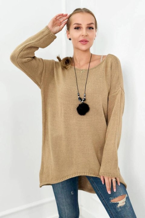 Sweter z naszyjnikiem camelowy Sweter z naszyjnikiem camelowy