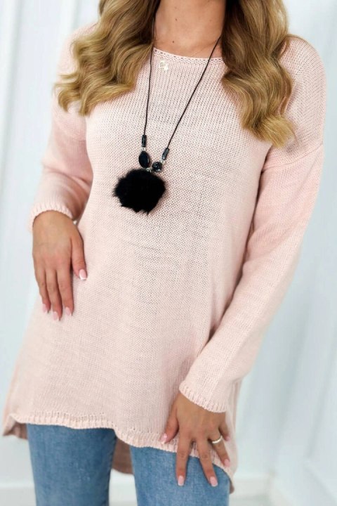 Sweter z naszyjnikiem pudrowy róż Sweter z naszyjnikiem pudrowy róż