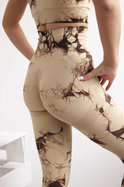 Komplet fitness top + legginsy push up camelowy Komplet fitness top + legginsy push up camelowy
