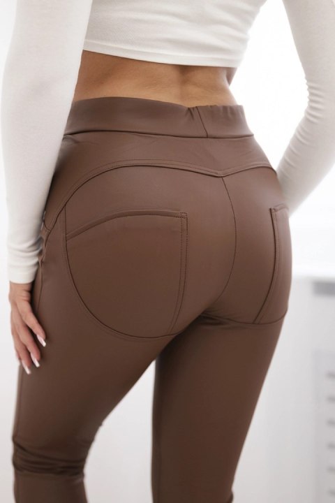 Spodnie legginsy z push up z eco skóry brązowe Spodnie legginsy z push up z eco skóry brązowe