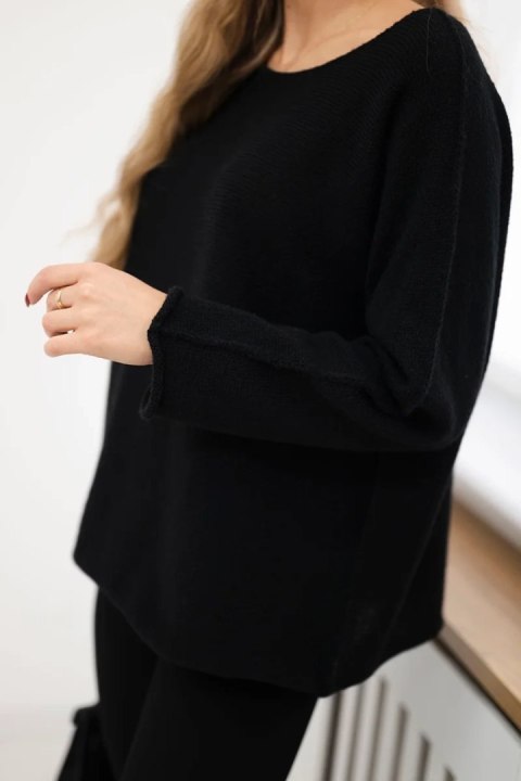 Sweter z okrągłym dekoltem czarny Sweter z okrągłym dekoltem czarny