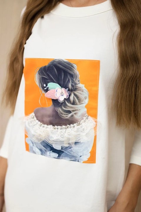 Sukienka z grafiką 3D, koronka ecru Sukienka z grafiką 3D, koronka ecru