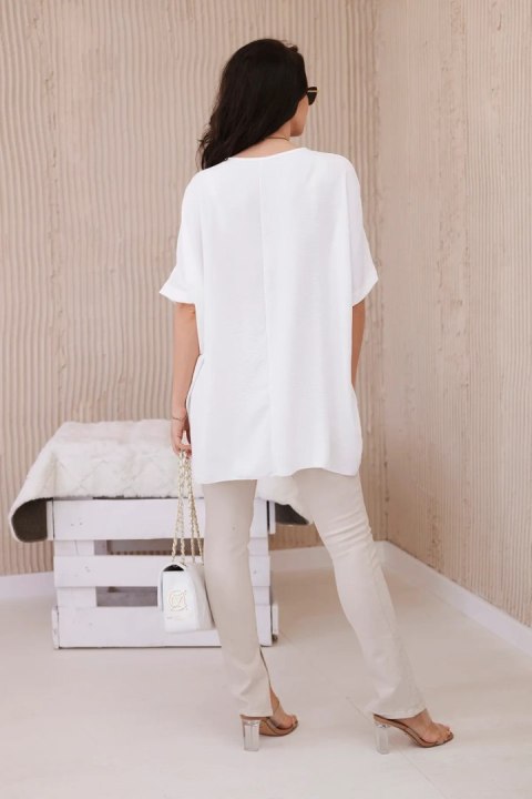 Bluzka oversize z wisiorkiem ecru Bluzka oversize z wisiorkiem ecru