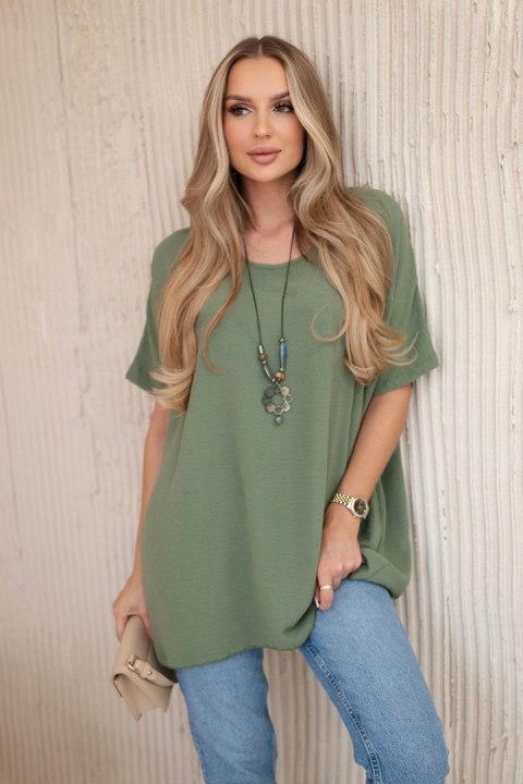 Bluzka oversize z wisiorkiem jasny khaki Bluzka oversize z wisiorkiem jasny khaki