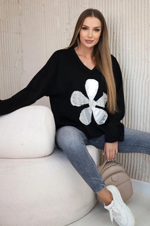 Bluza masełko z ozdobnym kwiatem czarna Bluza masełko z ozdobnym kwiatem czarna