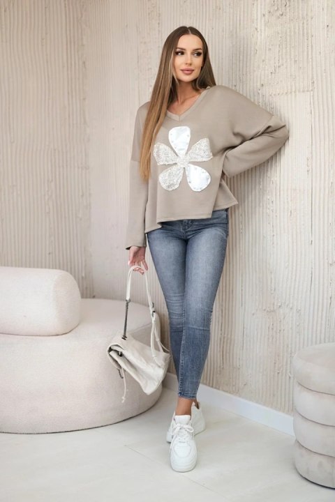 Bluza masełko z ozdobnym kwiatem fango Bluza masełko z ozdobnym kwiatem fango