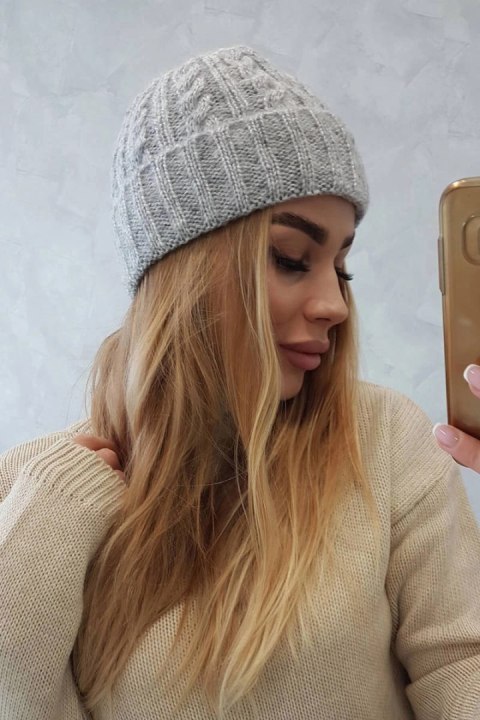 Czapka z wywinięciem Ariana K299 szara Czapka z wywinięciem Ariana K299 szara