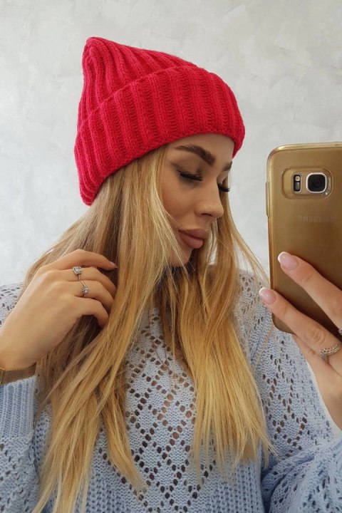 Czapka z wywinięciem Magda K293 czerwona Czapka z wywinięciem Magda K293 czerwona