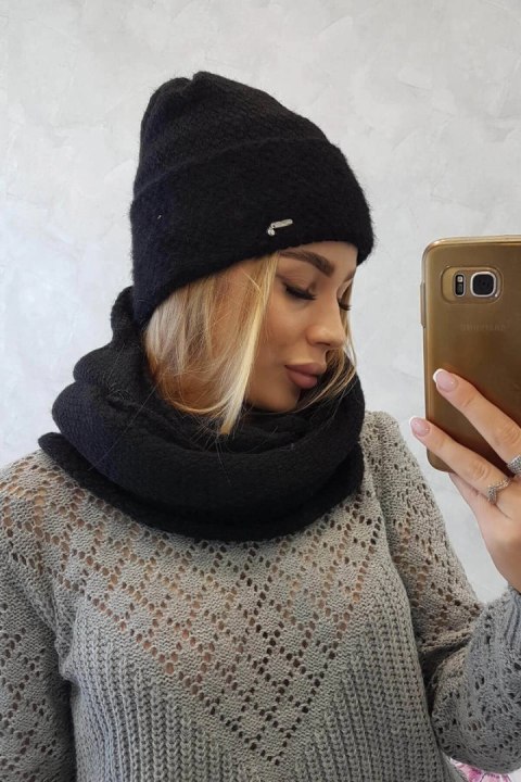 Komplet damski z moherem Perła P101 czarny Komplet damski z moherem Perła P101 czarny