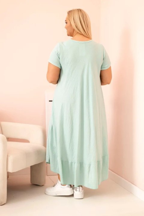 Sukienka damska plus size z krótkim rękawem i falbaną z lekkiej wiskozy miętowa Sukienka damska plus size z krótkim rękawem i falbaną z lekkiej wiskozy miętowa