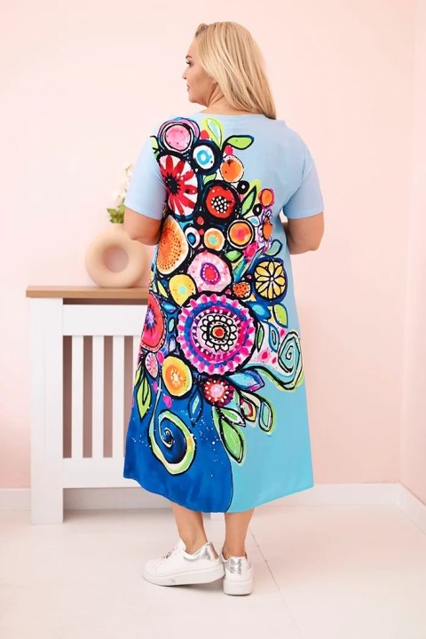 Sukienka damska Plus Size z wiskozy z kolorowym nadrukiem niebieska Sukienka damska Plus Size z wiskozy z kolorowym nadrukiem niebieska