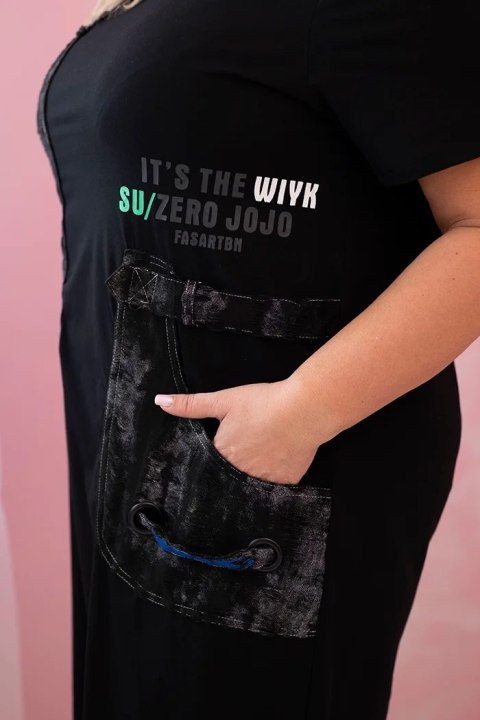 Sukienka damska bawełniana Plus Size z kieszeniami i napisami czarna