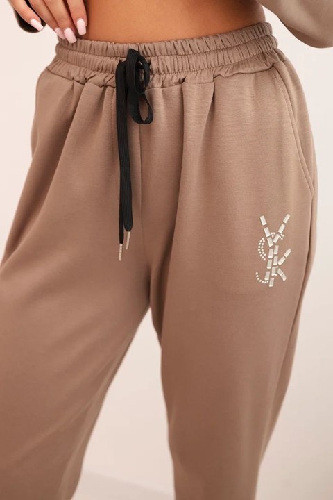 Komplet damska z wiskozą z ozdobami i elastycznymi spodniami fango