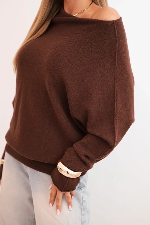 Sweter damski wiskozowy asymetryczny typu nietoperz czekoladowy