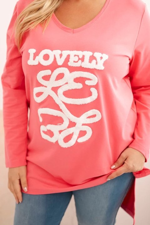 Bluzka damska Plus Size bawełniana z napisem i dekoltem V różowa