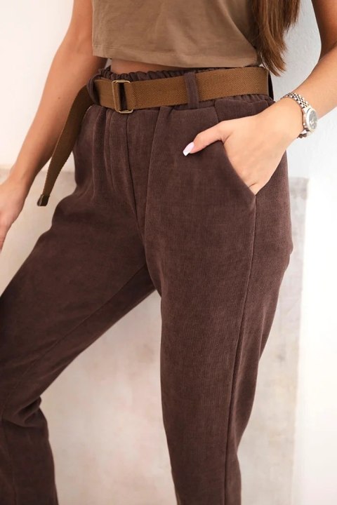 Spodnie damskie z paskiem w prążek brązowe