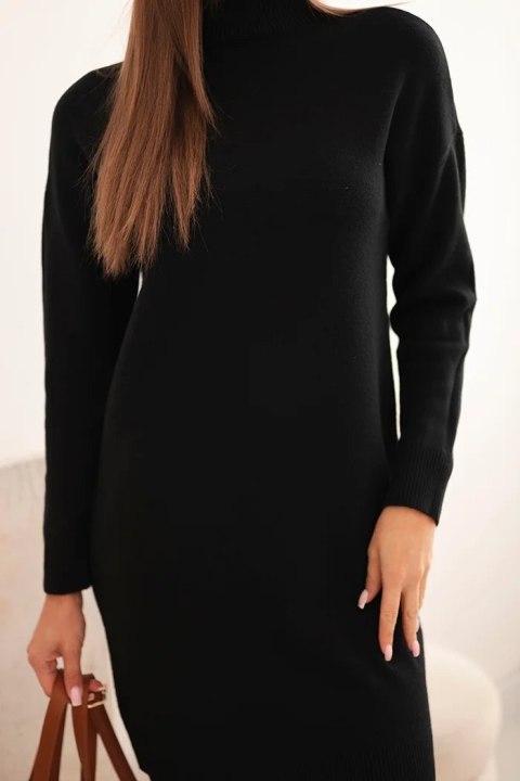 Sukienka damska swetrowa z golfem i kieszenią czarna