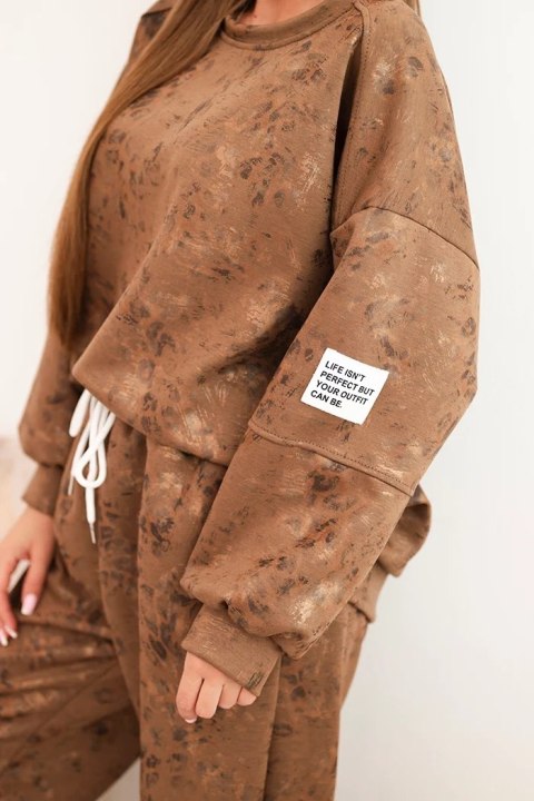 Komplet dresowy damski oversize z wiskozy z wydłużoną bluzą i efektem sprania camelowy