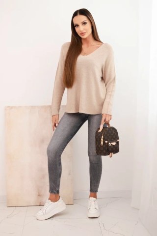 Sweter damski z wiskozą z dekoltem w serek ciemno beżowy