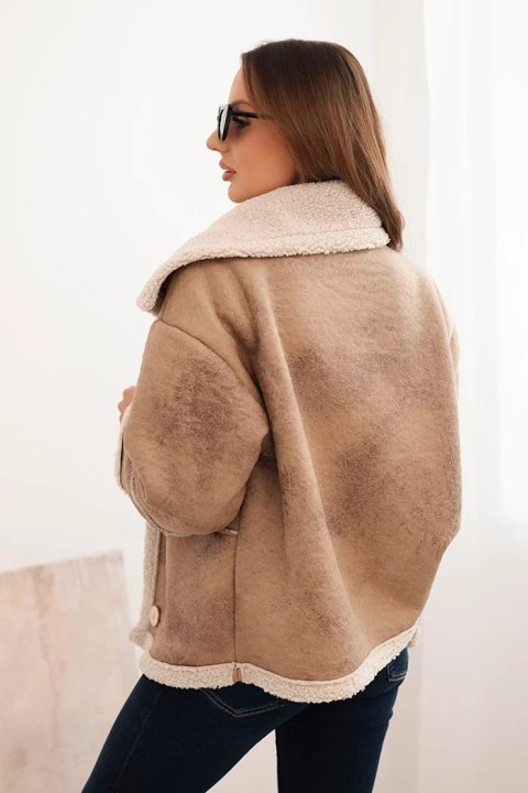 Kurtka damska Plus Size ocieplana z barankiem i guzikami krótki fason camelowa