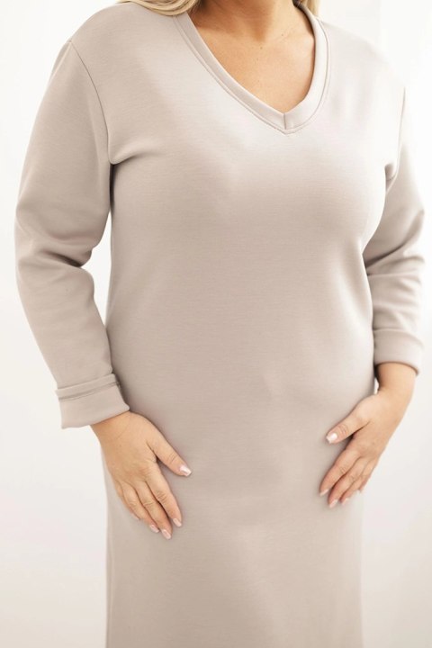 Sukienka damska Plus Size masełkowa z dekoltem V i rękawem ciemno beżowa