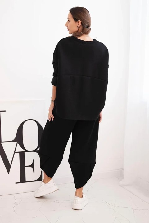 Komplet damski dresowy z grubszego materiału z szerokimi nogawkami czarny