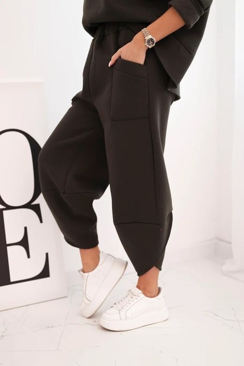 Komplet damski dresowy z grubszego materiału z szerokimi nogawkami khaki