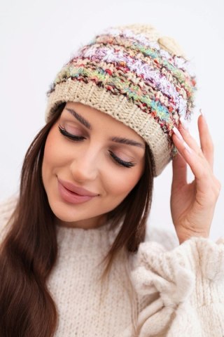 Czapka damska zimowa z kolorową przędzą i elastycznym ściągaczem K352 beżowa