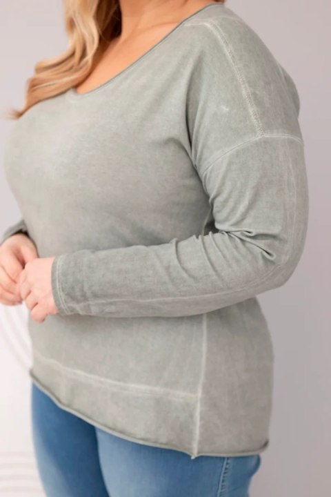 Bluzka damska Plus Size przecierana z dekoltem V i dłuższym tyłem khaki