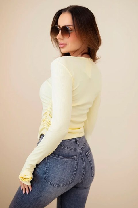 Bluzka damska prążkowana z marszczeniem z boku żółta