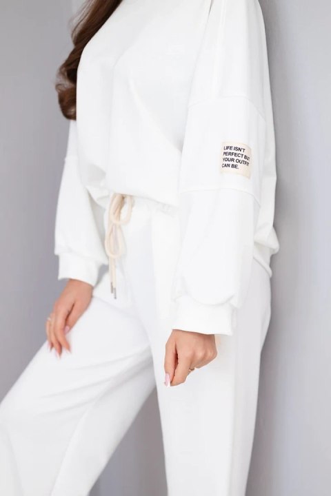 Komplet damski masełko bluza + spodnie biały