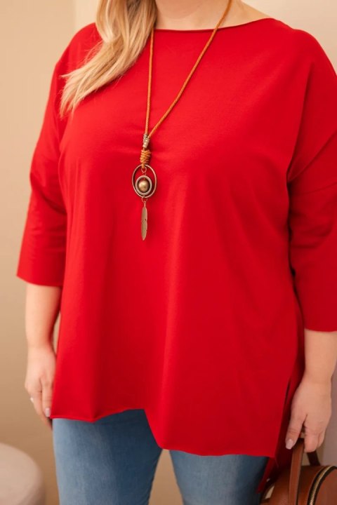 Bluzka damska bawełniana Plus Size asymetryczna z naszyjnikiem czerwona