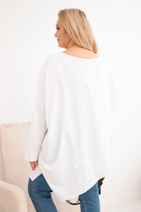 Bluzka damska bawełniana Plus Size z asymetrycznym dołem i dekoltem V biała