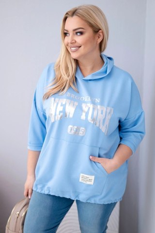 Bluza damska Plus Size wiskozowa z kapturem i kieszenią kangurką niebieska